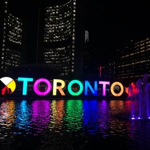 Meet your Posher, Gloria